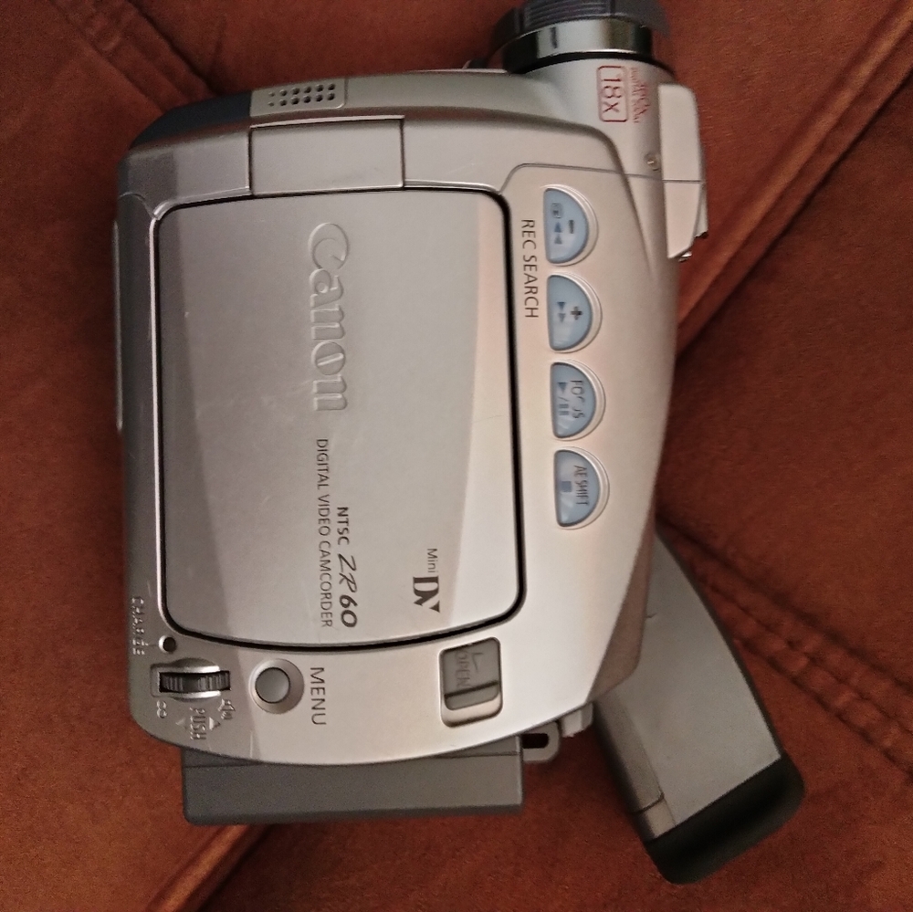 Cannon camcorder zr60.Complete